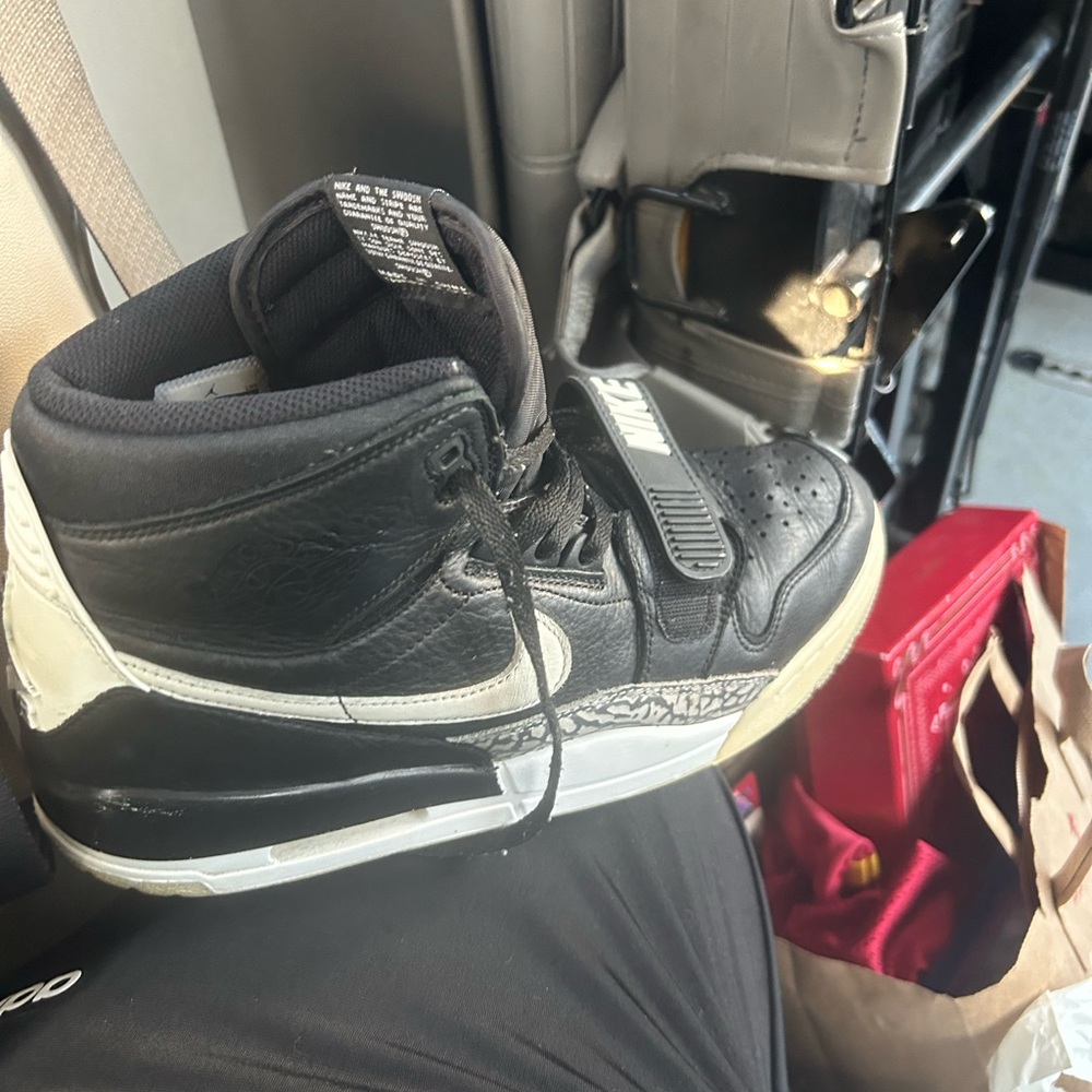 Jordan Legacy 312 used close to new for sale at a discount price.
